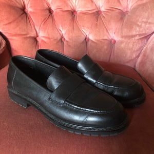 *SOLD*Cherokee black loafer 7.5